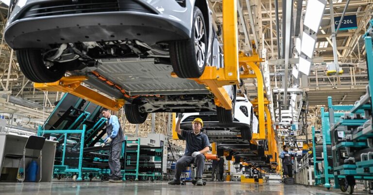China Details Plans to Stimulate Consumer Spending China Details Plans to Stimulate Consumer Spending