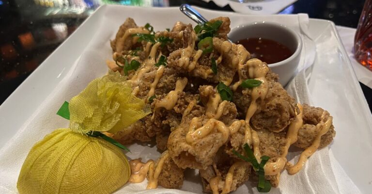 Restaurant Pushes Back on UConn Star Jordan Hawkins’s Calamari Illness Claim Restaurant Pushes Back on UConn Star Jordan Hawkins’s Calamari Illness Claim