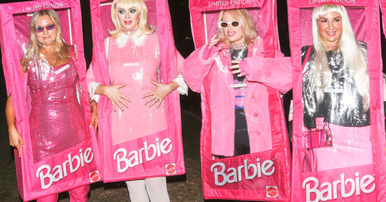 SAG-AFTRA Advises Actors Against Character Costumes Amid Strike SAG-AFTRA Advises Actors Against Character Costumes Amid Strike