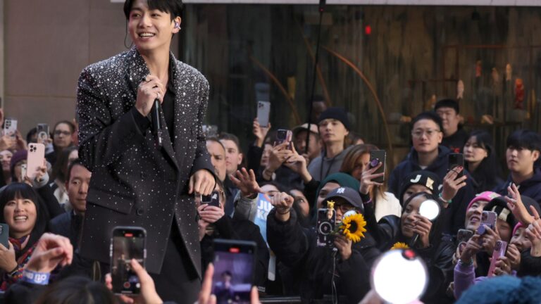 BTS’ Jung Kook Performs Three ‘Golden’ Songs on ‘Today’ BTS' Jung Kook Performs Three 'Golden' Songs on 'Today'