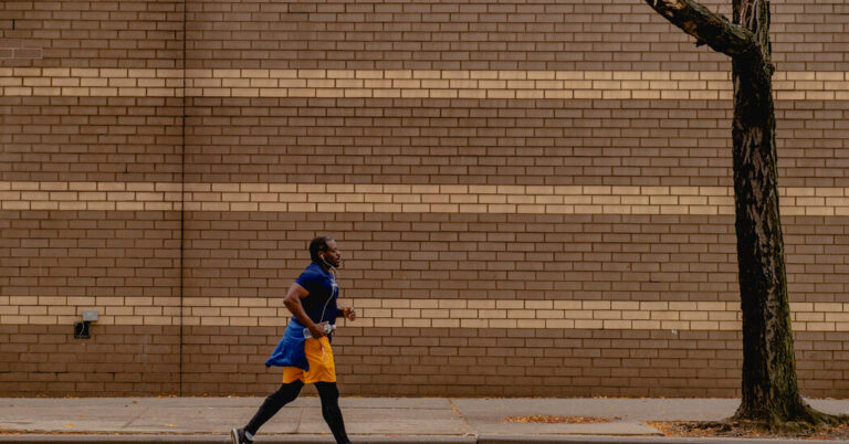 Running vs. Walking: Which Is Better for Lasting Health? Running vs. Walking: Which Is Better for Lasting Health?
