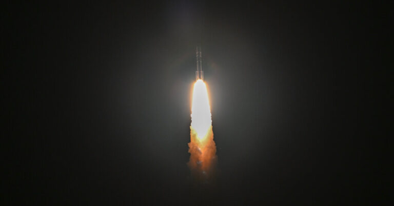 After Vulcan Rocket Launches, U.S. Moon Lander Faces Problems After Vulcan Rocket Launches, U.S. Moon Lander Faces Problems