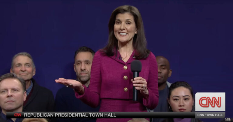 Nikki Haley Appears on ‘SNL’ As Surprise Guest Nikki Haley Appears on ‘SNL’ As Surprise Guest