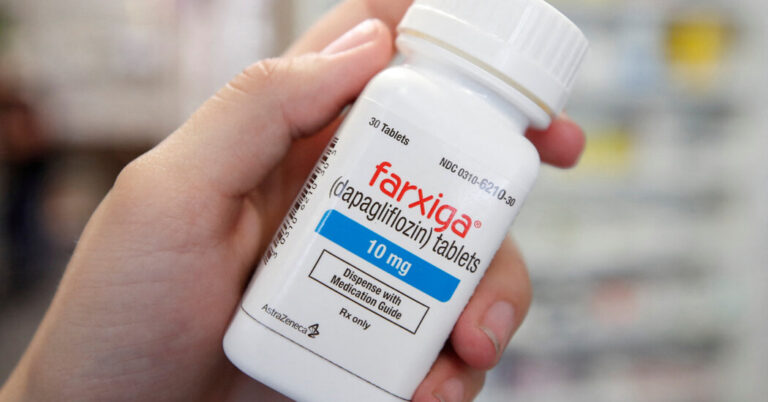 U.S. Makes Initial Offers in Medicare Drug Price Negotiations U.S. Makes Initial Offers in Medicare Drug Price Negotiations