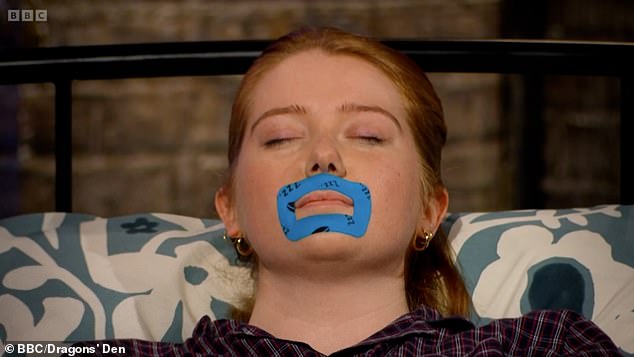 What’s the TRUTH about the mouth taping fad championed by Gwyneth Paltrow and Erling Haaland? Dozens of studies have suggested that breathing through the nose ¿ which is what taping the mouth at night makes you do ¿ will banish bad breath, stop you snoring and slash the risk of gum disease