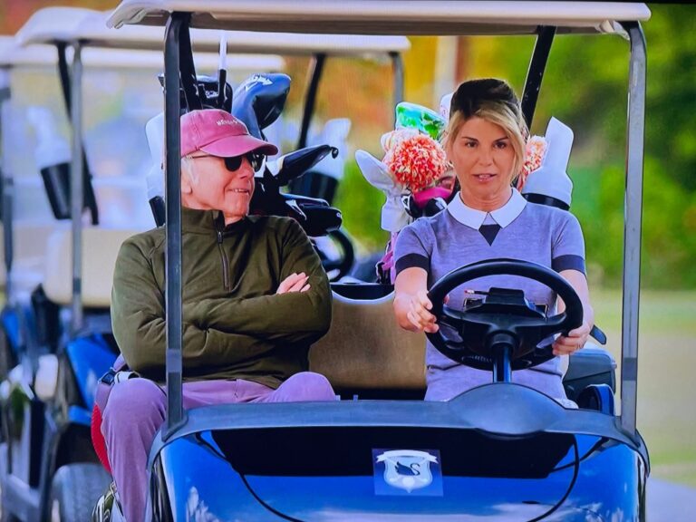 ‘Curb Your Enthusiasm’ features Lori Loughlin As A Big Cheater 'Curb Your Enthusiasm' features Lori Loughlin As A Big Cheater