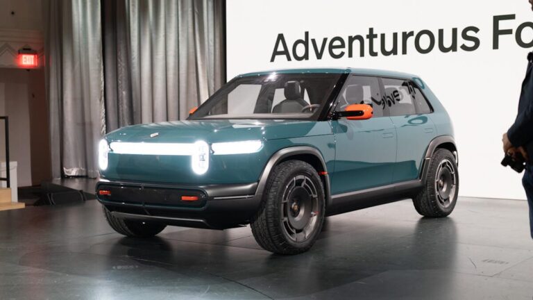 Surprise! Rivian R3, Rally-Inspired R3X Electric Crossovers Steal the Spotlight Surprise! Rivian R3, Rally-Inspired R3X Electric Crossovers Steal the Spotlight