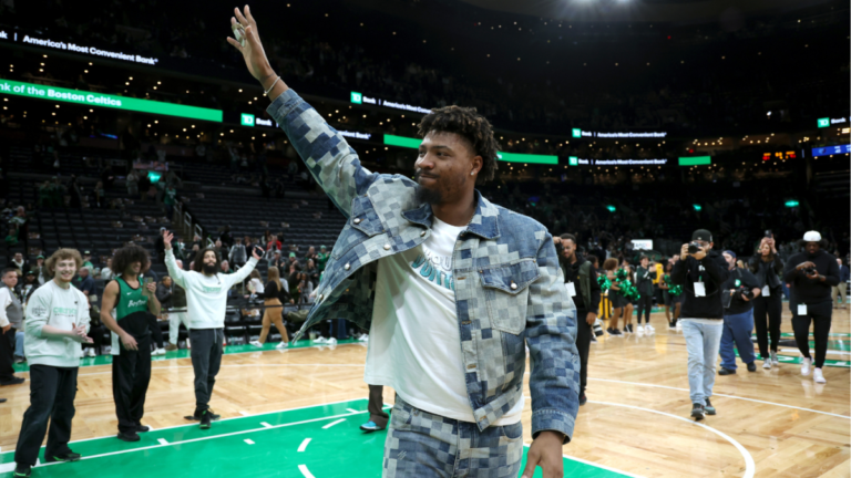 WATCH: Marcus Smart gets ejected from a game he wasn’t even playing in WATCH: Marcus Smart gets ejected from a game he wasn't even playing in