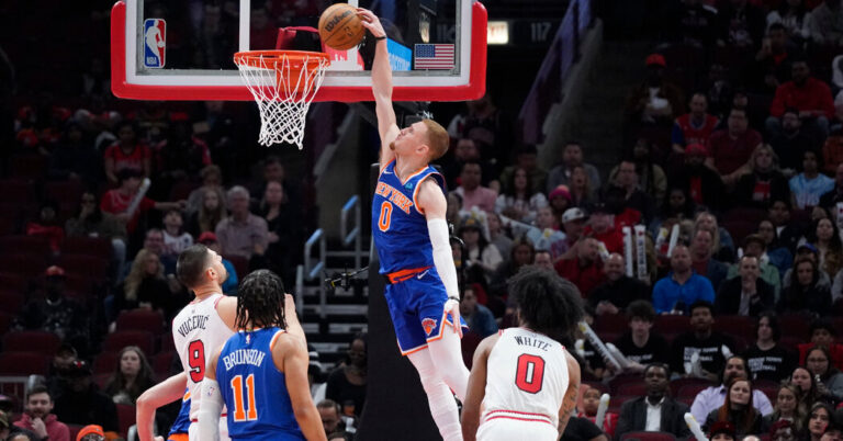One Potential Key to Knicks’ Season: Friendship One Potential Key to Knicks’ Season: Friendship
