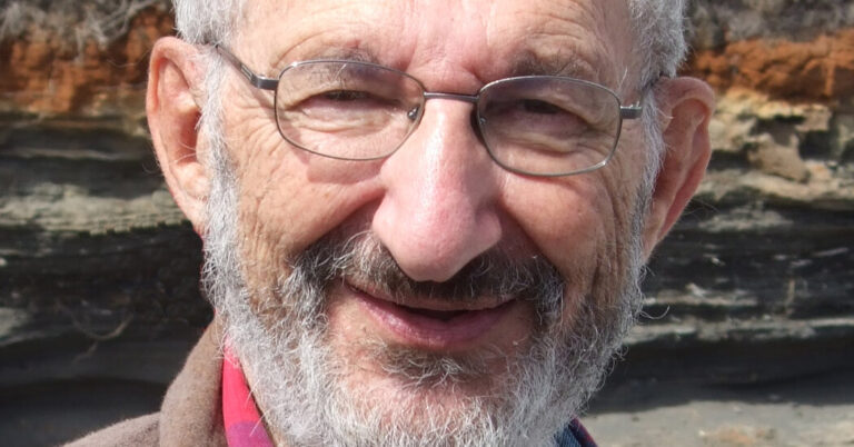 Milton Diamond, Sexologist and Advocate for Intersex Babies, Dies at 90 Milton Diamond, Sexologist and Advocate for Intersex Babies, Dies at 90