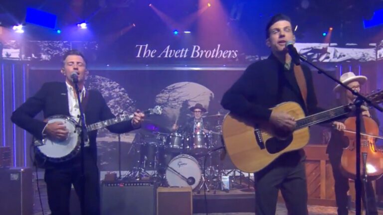 Watch the Avett Brothers Showcase New LP Songs on ‘Saturday Sessions’ Watch the Avett Brothers Showcase New LP Songs on 'Saturday Sessions'
