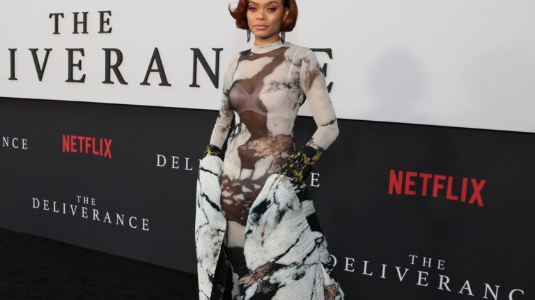Hear Andra Day Cover Classic Hymn ‘I Know Who Holds Tomorrow’ Hear Andra Day Cover Classic Hymn 'I Know Who Holds Tomorrow'