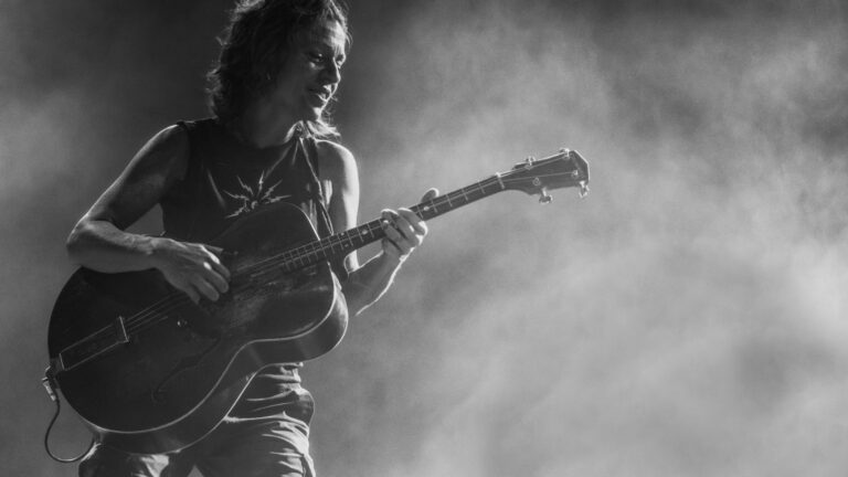 Ani DiFranco Tour Dates: Singer-Songwriter Announces 2025 Run Ani DiFranco Tour Dates: Singer-Songwriter Announces 2025 Run