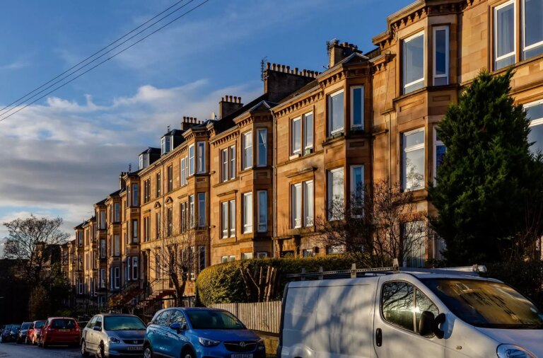 Electric wallpaper heats up Scotland’s older houses in Glasgow trial Electric wallpaper heats up Scotland