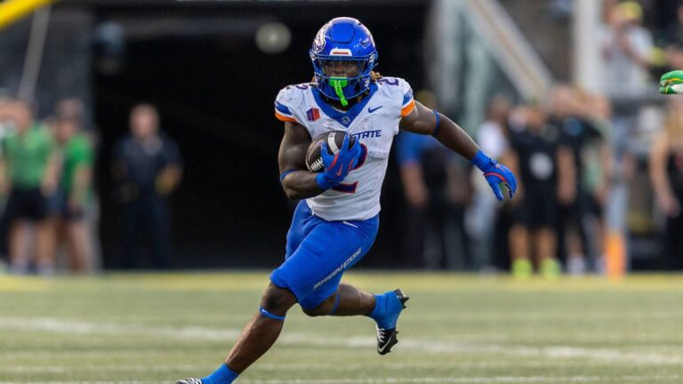 From Italy to Boise, Ashton Jeanty’s unorthodox path to college football stardom has Broncos back in limelight From Italy to Boise, Ashton Jeanty's unorthodox path to college football stardom has Broncos back in limelight