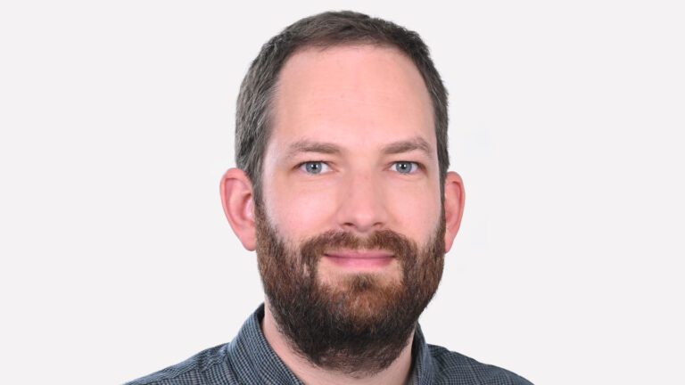 This neuroscientist looks at how your brain plans for the future Freek van Ede is facing the camera with a slight smile on his face. He has brown hair and full brown beard. He appears to be wearing a collared button up shirt, but we can't quite tell because the photo cuts off at his shoulders.