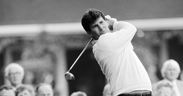 Jay Sigel, Amateur Golfer Who Played Like a Pro, Dies at 81 Jay Sigel, Amateur Golfer Who Played Like a Pro, Dies at 81