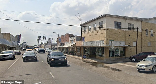 Unassuming US town being gripped by DEMENTIA epidemic: ‘Everybody’s got it’ While it might appear a sleepy border town with an interesting history, Rio Grande City in southern Texas has a dark secret. The low laying community of just over 15,000 residents has one of the highest dementia rates in America, at around 25 percent