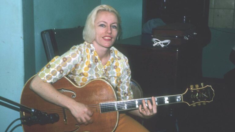 Carol Kaye Declines Rock & Roll Hall of Fame Induction Carol Kaye Declines Rock & Roll Hall of Fame Induction