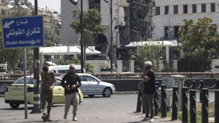Syria, Israel agree to ceasefire, says US envoy Syria, Israel agree to ceasefire, says US envoy