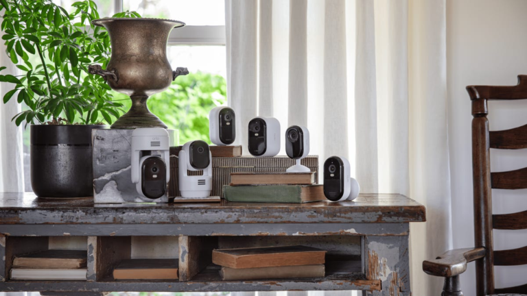Arlo Announces a New Lineup of AI-Powered Security Cameras arlo-essential-2025-family-1.png
