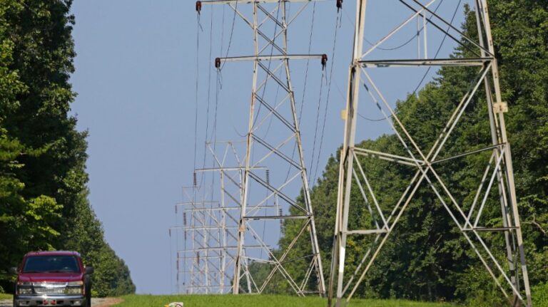 House OKs GOP bill to deprioritize some renewable projects House OKs GOP bill to deprioritize some renewable projects