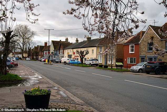 The ultimate guide to beating mortgage hikes: Our experts reveal exactly what’s happening and how you can still grab a cheap deal Nearly one million households face a painful spike in their monthly mortgage payments this year as their cheap fixed-rate deals come to an end