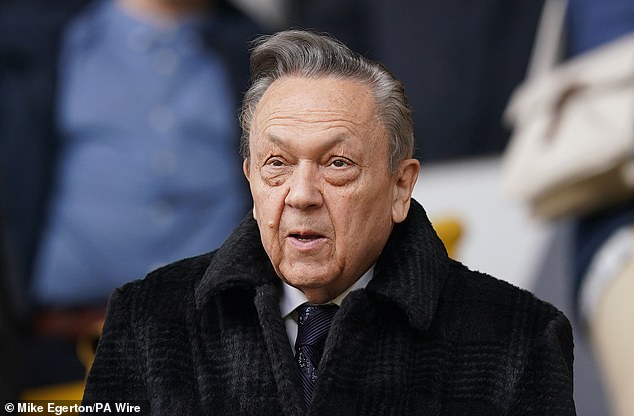 David Sullivan has been banned from women and academy matches at West Ham United since 2023, it emerges, amid historic allegations and FA investigation David Sullivan has been banned from contact with West Ham women's and academy teams since 2023, it has emerged